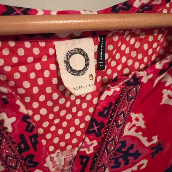 Anthropologie AKEMI + KIN Boho Tribal Print Red Split Neck Tank Top XS - Picture 3 of 8